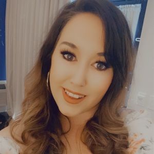 Meet your Posher, Kendra